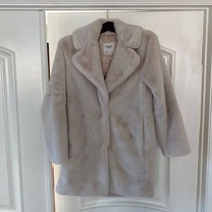 Pre-loved Abercrombie & Fitch Women Faux Fur Coat